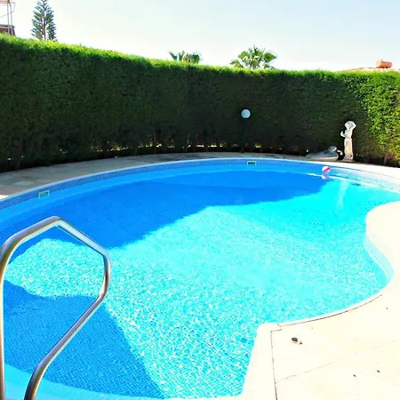 Tatil Evi Coral Bay Liana *